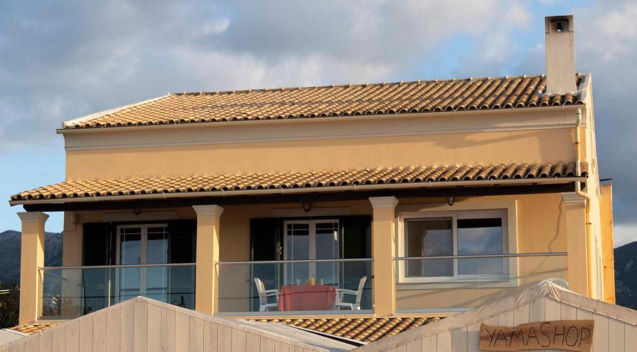 Frosos Beachfront Maisonette Acharavi Acharavi  Eksteriør billede
