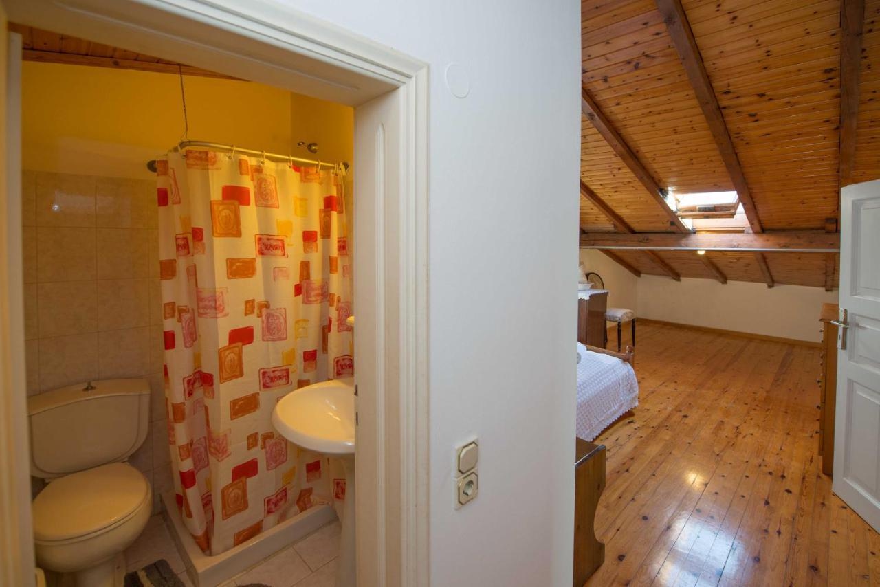 Frosos Beachfront Maisonette Acharavi Acharavi  Eksteriør billede